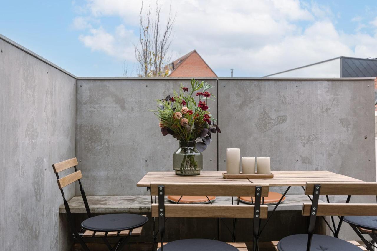 Beautiful Luxurious Mansion With Several Terraces Kortrijk Luaran gambar